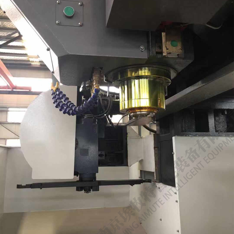 立式（shì）加工中心細節