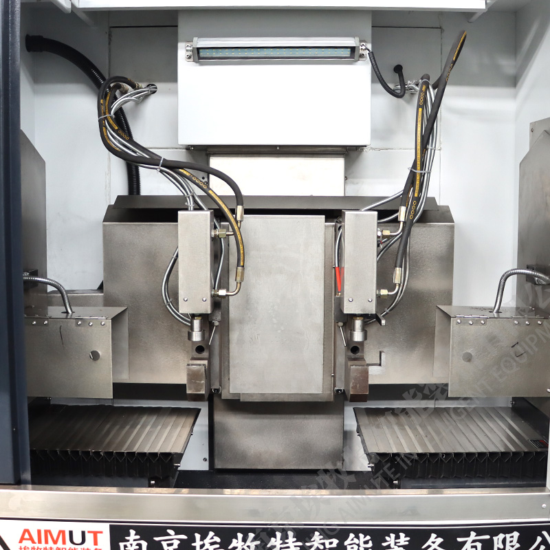 刮端麵打中心孔機床細節