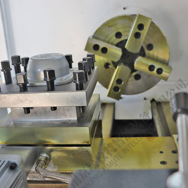 臥（wò）式數控車床 CK6136