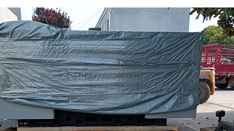 加工汽車軸件、水泵軸的客戶定（dìng）製的ZXS350-600臥式（shì）重型銑打機裝車發貨