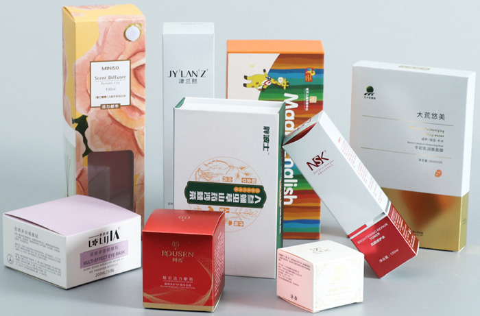 包裝（zhuāng）膠水用來粘覆膜紙盒的（de）